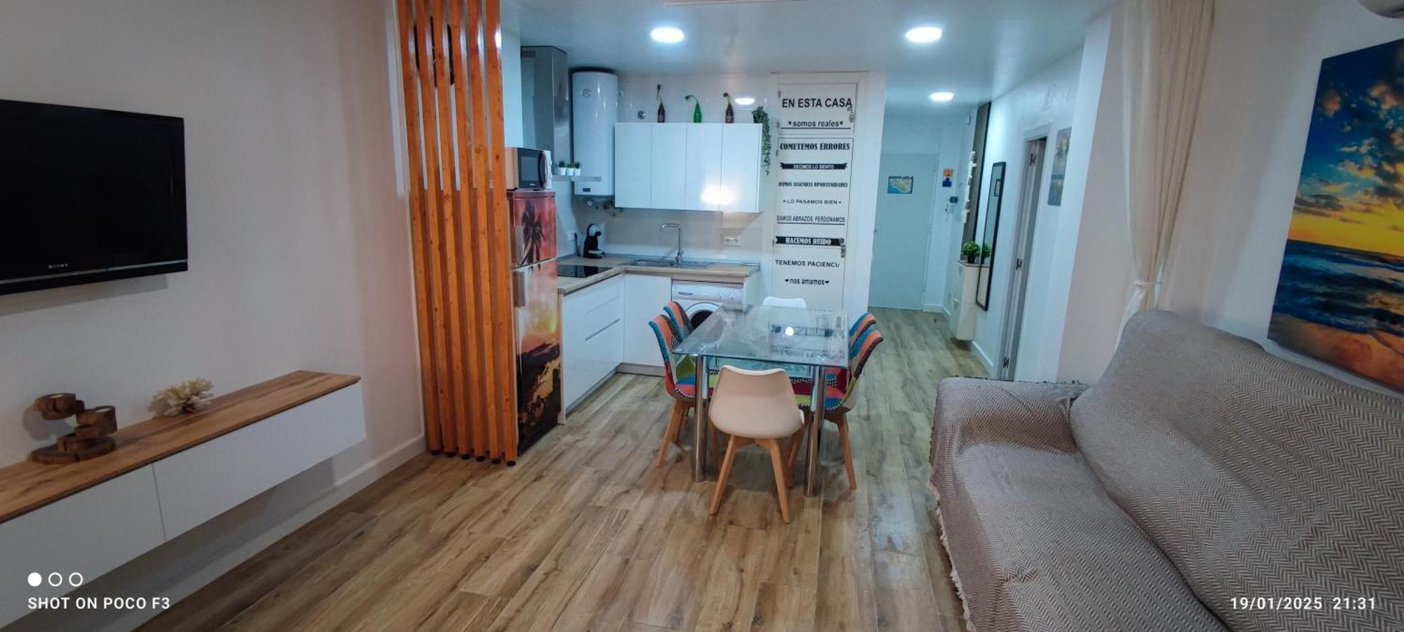 Calle Carril De La Fuente Apartamento Conil De La Frontera Luaran gambar
