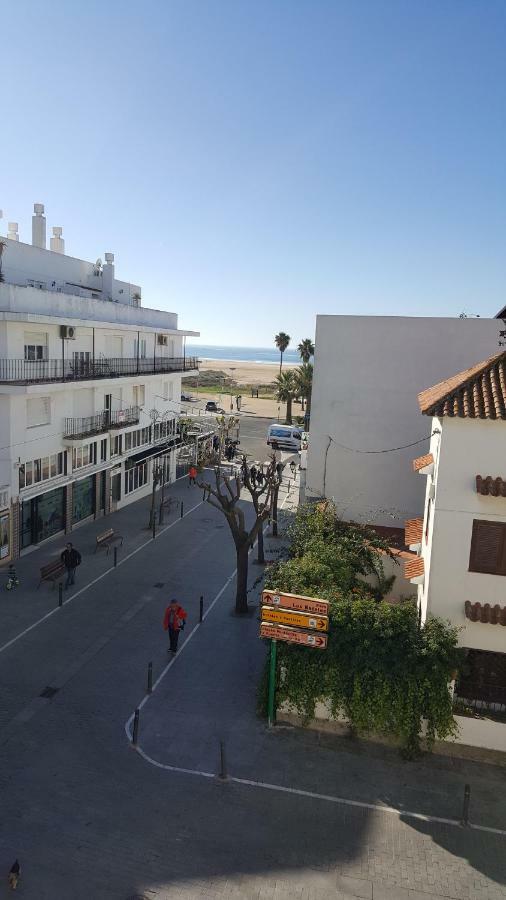 Calle Carril De La Fuente Apartamento Conil De La Frontera Luaran gambar